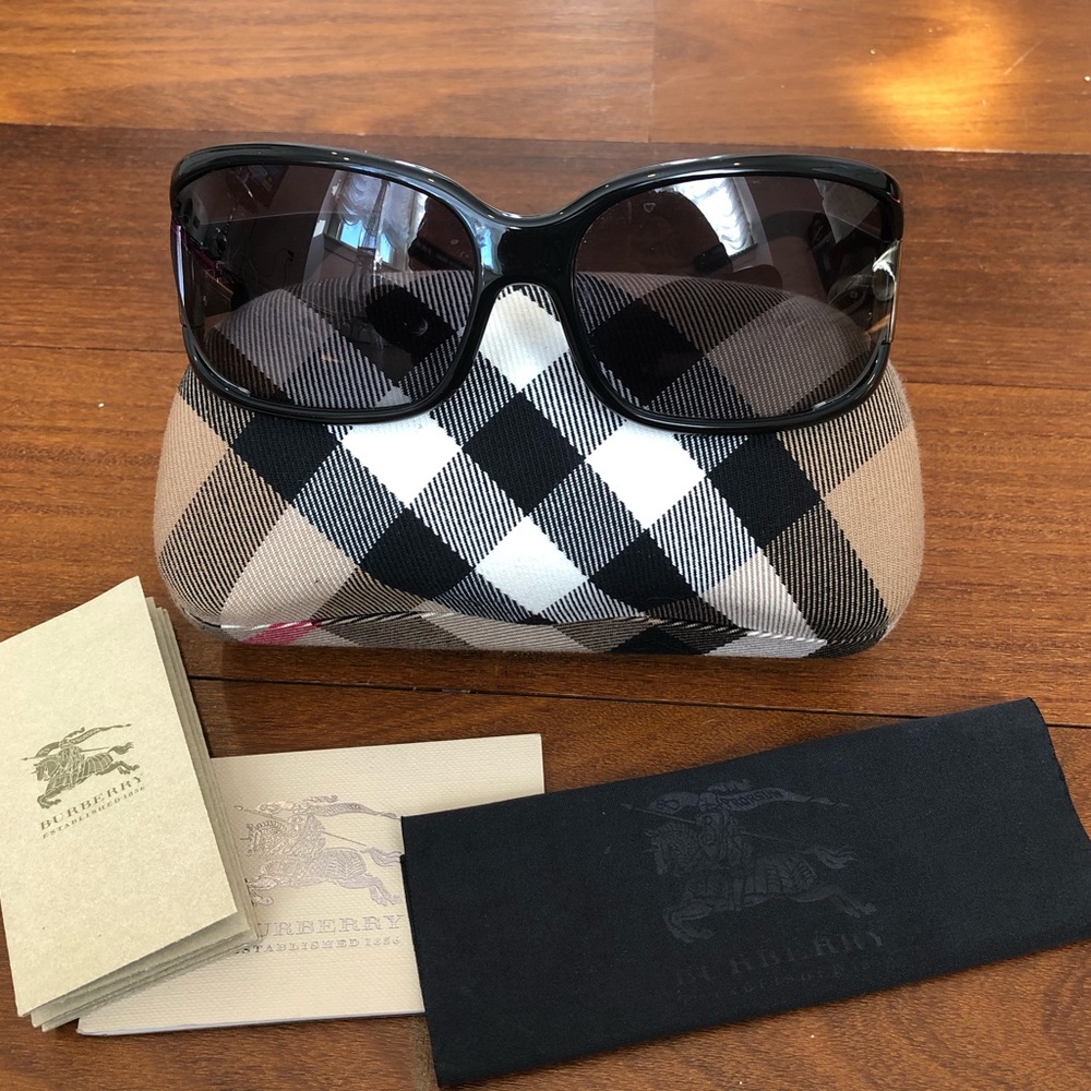 burberry sunglasses